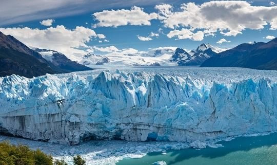 Sông băng nổi tiếng Argentina lập kỷ lục suy giảm chưa từng thấy do biến đổi khí hậu