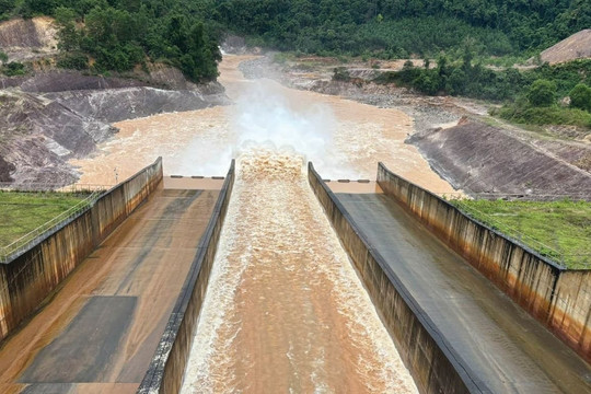 TP. Huế chủ động hạ nước hồ chứa, tăng dung tích phòng lũ