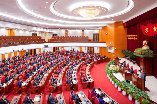 Thông cáo báo chí về ngày làm việc thứ ba Hội nghị lần thứ tư Ban Chấp hành Trung ương Đảng khoá XIV