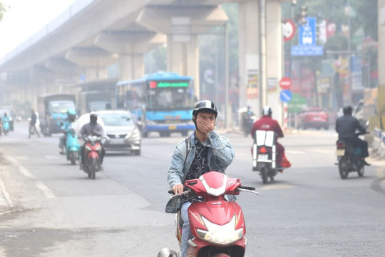 Thời tiết ngày 14/10: Hà Nội ô nhiễm không khí, Trung Bộ mưa lớn