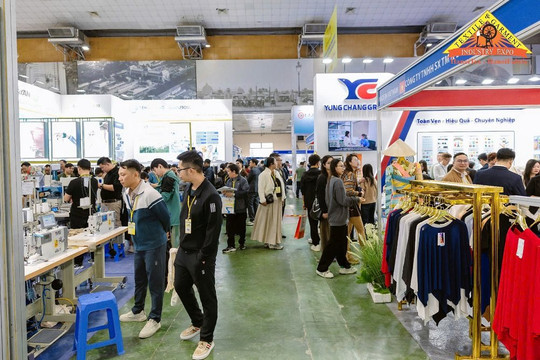 Thúc đẩy chuyển đổi xanh ngành dệt may trước những tác động của biến đổi khí hậu
