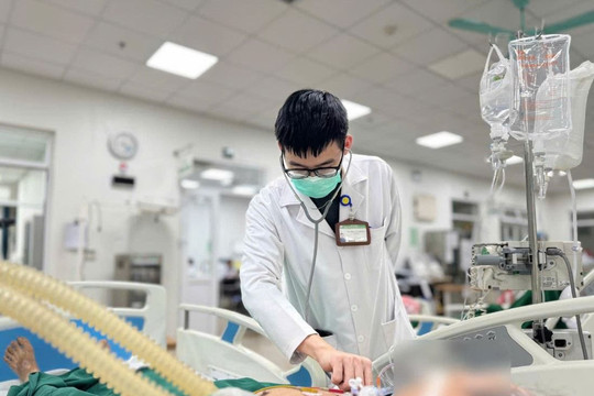 TP.HCM: Số ca viêm hô hấp cấp tăng 64% trong một tuần