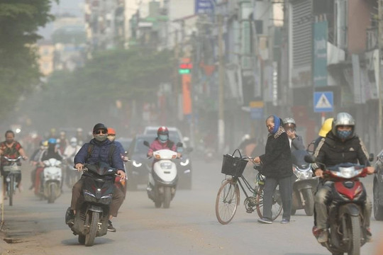 Thời tiết bất lợi, ô nhiễm không khí ở miền Bắc có thể kéo dài