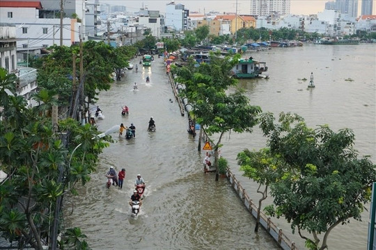 TP Hồ Chí Minh trước nguy cơ ngập và thiếu nước