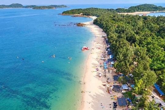 Quảng Ninh siết quản lý hành lang bờ biển, bảo vệ hệ sinh thái ven bờ