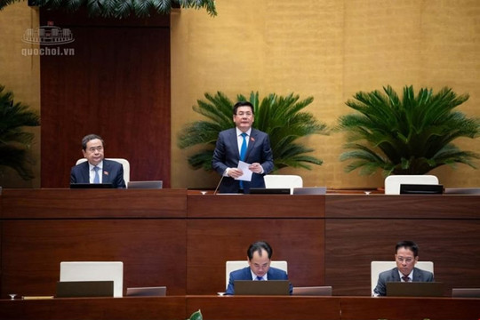 Sáng nay, Quốc hội thảo luận ở hội trường về dự án Luật Đất đai (sửa đổi)